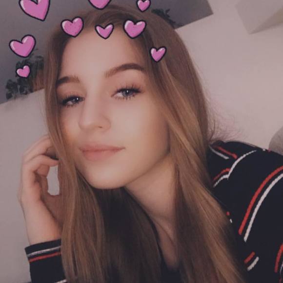 Meet your Posher, Kaelyn - Picture 1 of 1